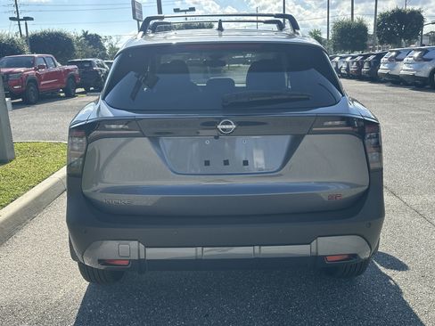 New 2026 Nissan Kicks SR image 7