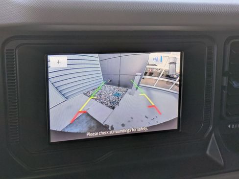 Used 2023 Ford Bronco Wildtrak image 21