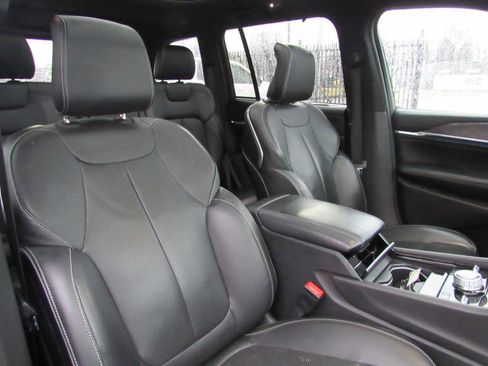 Used 2023 Jeep Grand Cherokee Overland w/ Adv Protech Group III image 31