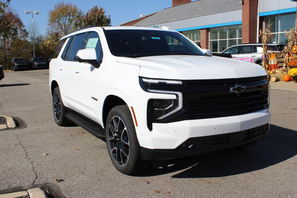 New 2027 Chevrolet Tahoe RST w/ RST Capability Package AWD/4WD image 3