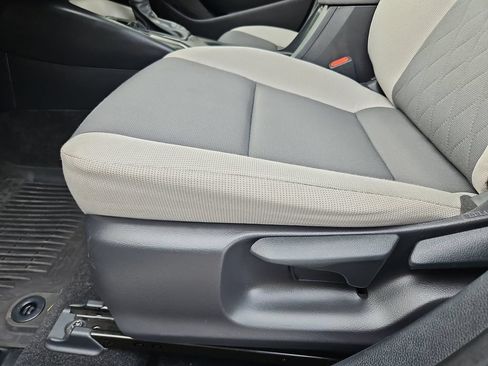 Used 2025 Toyota Corolla LE w/ Convenience Package FWD image 22