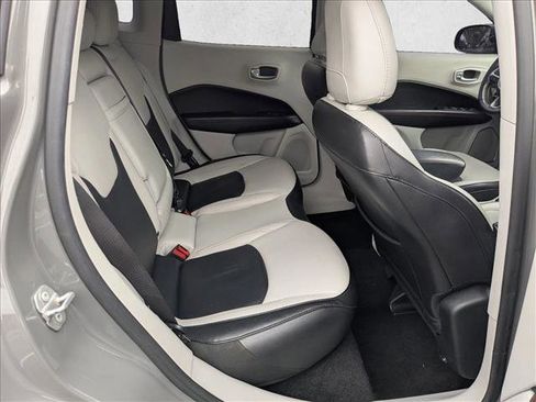 Used 2019 Jeep Compass Limited image 17