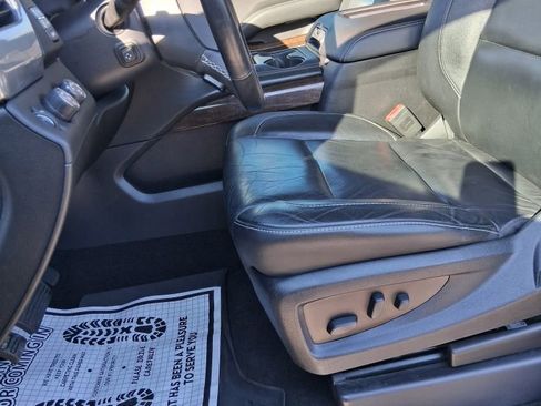 Used 2018 Chevrolet Tahoe LT w/ Luxury Package image 21