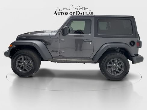 Used 2024 Jeep Wrangler Sport AWD/4WD image 5