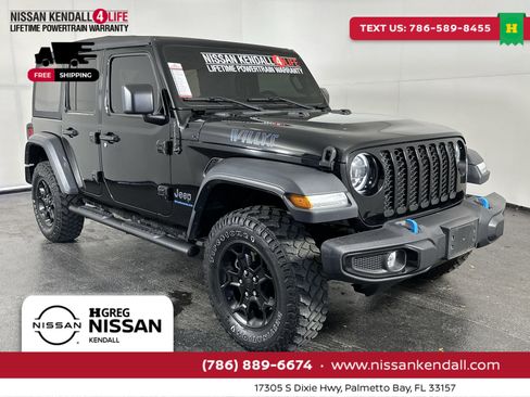 Used 2023 Jeep Wrangler Unlimited image 2