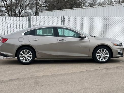 Used 2024 Chevrolet Malibu LT FWD image 3