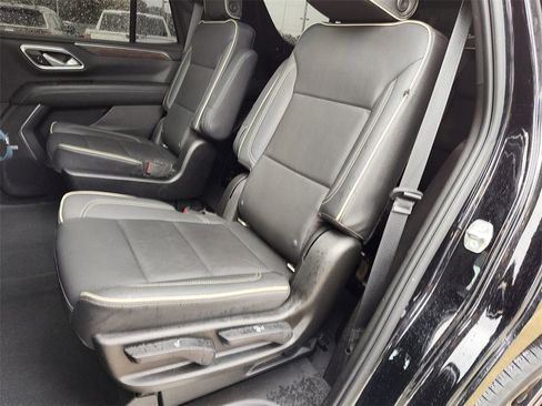 Used 2021 Chevrolet Tahoe Premier w/ Premium Package image 38