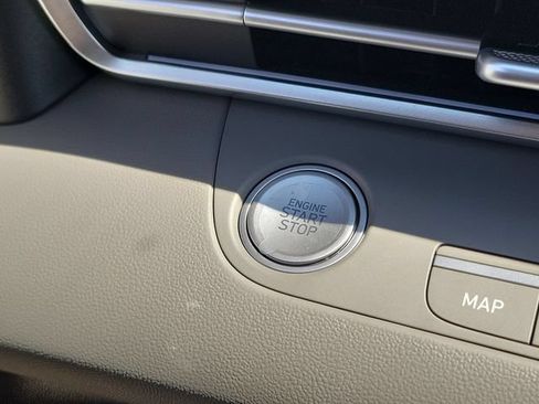 New 2026 Hyundai Elantra SEL FWD image 10