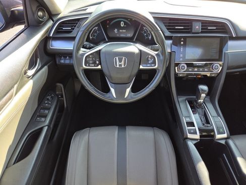 Used 2017 Honda Civic Touring image 32