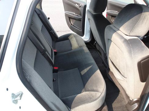 Used 2014 Chevrolet Impala LT w/ LT Sunroof Package FWD image 11