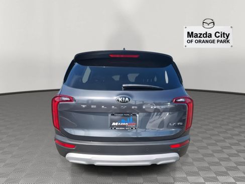 Used 2021 Kia Telluride LX image 3
