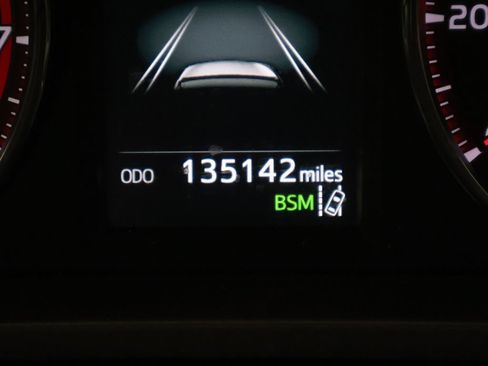 Used 2017 Toyota RAV4 SE AWD/4WD image 35
