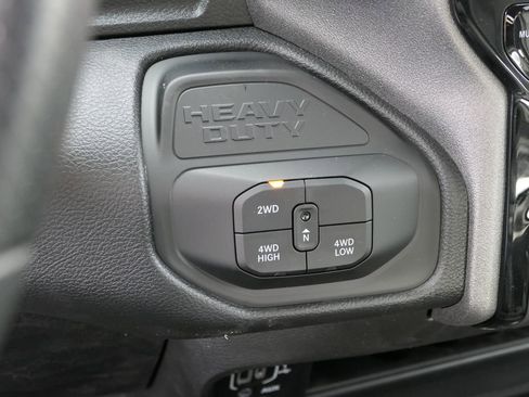 New 2026 RAM 3500 Tradesman AWD/4WD image 17