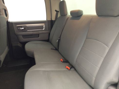Used 2017 RAM 1500 Classic SLT AWD/4WD image 18