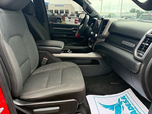 Used 2019 RAM 1500 Big Horn AWD/4WD image 13