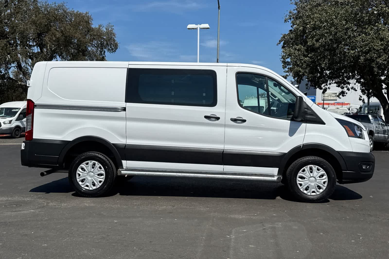 Used 2025 Ford Transit 250 Low Roof w/ Exterior Upgrade Package RWD image 7