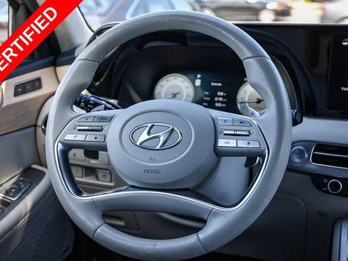 Certified 2023 Hyundai Palisade Limited FWD image 16