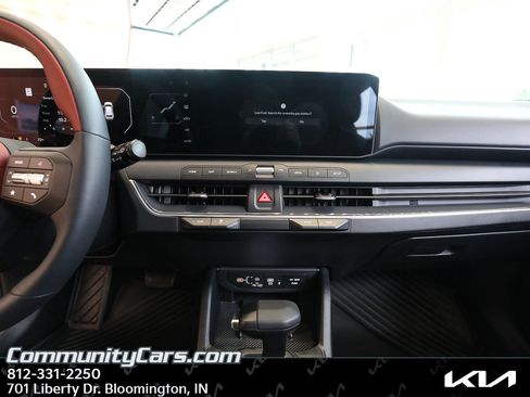 New 2026 Kia K4 GT-Line w/ GT-Line Premium Package FWD image 16