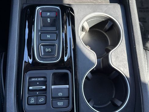 Used 2023 Honda Pilot Elite image 35