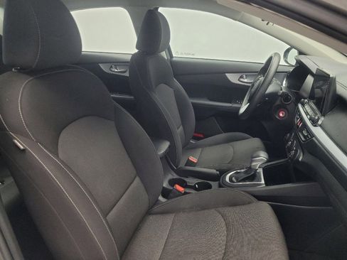 Used 2023 Kia Forte LXS w/ LXS Technology Package image 21