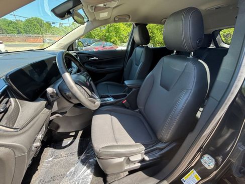 Used 2025 Buick Encore GX Preferred FWD image 32