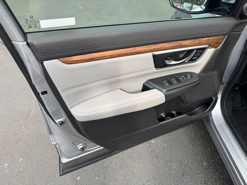 Used 2021 Honda CR-V Touring image 6