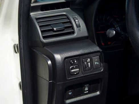 Used 2017 Toyota 4Runner Limited AWD/4WD image 18