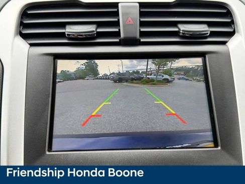 Used 2016 Ford Fusion SE FWD image 25