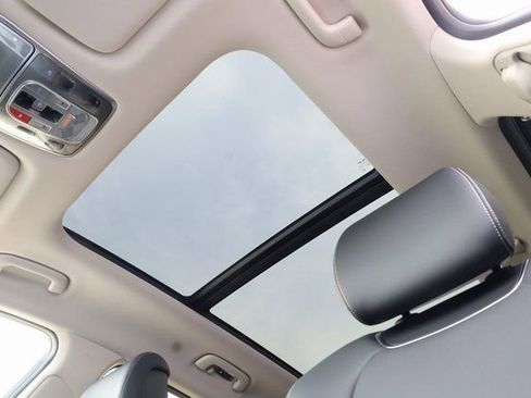 New 2026 Genesis GV70 2.5T Select image 24