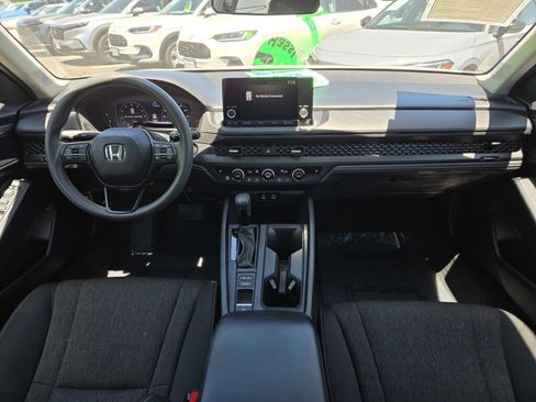 Certified 2025 Honda Accord SE image 10