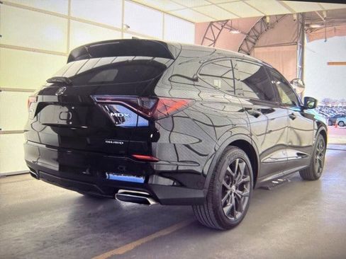 Used 2023 Acura MDX A-Spec image 4