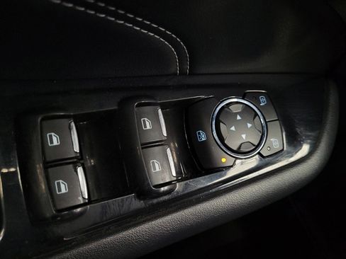 Used 2019 Ford Edge Titanium w/ Equipment Group 301A FWD image 27