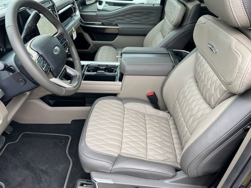 New 2026 Ford F250 Platinum w/ Platinum Plus Package AWD/4WD image 38