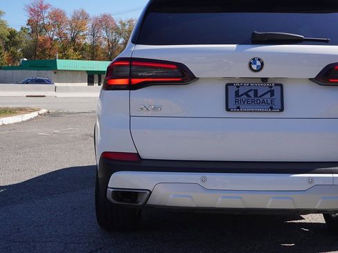 Used 2023 BMW X5 xDrive40i w/ Premium Package image 19