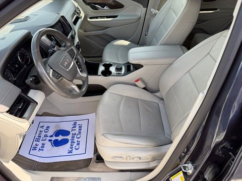 Used 2018 GMC Terrain Denali w/ Comfort Package FWD image 12