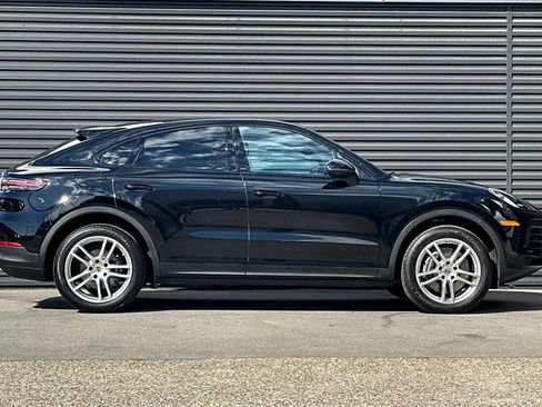 Used 2021 Porsche Cayenne Coupe image 9