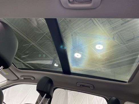 Used 2023 Kia Sorento SX image 16