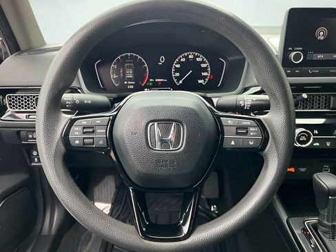 Used 2023 Honda Civic LX image 4