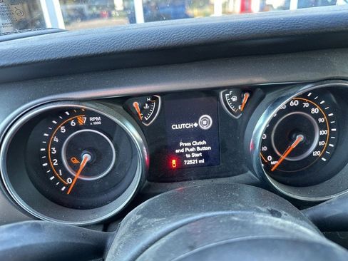 Used 2021 Jeep Gladiator Sport AWD/4WD image 6
