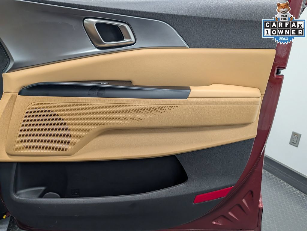 Certified 2024 Kia Carnival LX FWD image 28