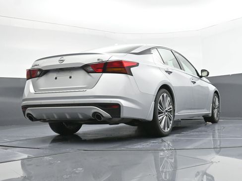 Used 2023 Nissan Altima 2.5 SL image 27