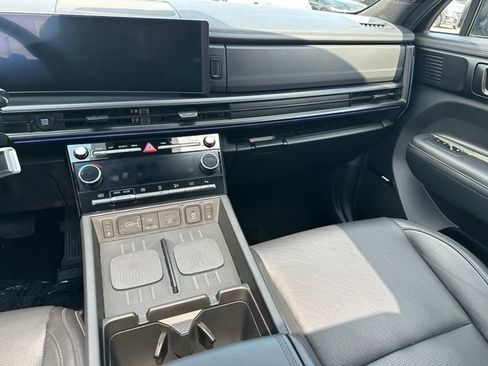 Used 2024 Hyundai Santa Fe Calligraphy AWD/4WD image 22
