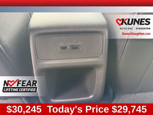 New 2026 Buick Envista Sport Touring image 40