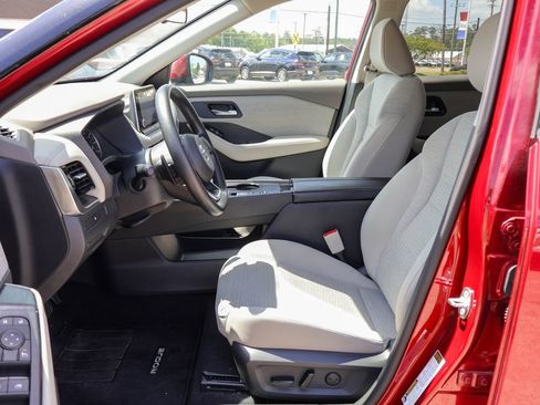 Used 2021 Nissan Rogue SV FWD image 7