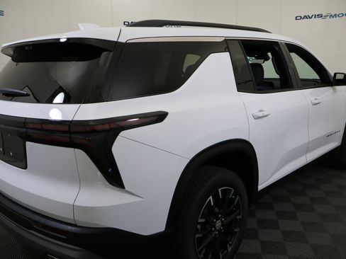 New 2026 Chevrolet Traverse LT w/ Sun and Wheel Package image 6