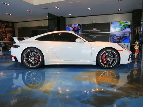 Used 2024 Porsche 911 Carrera S image 11