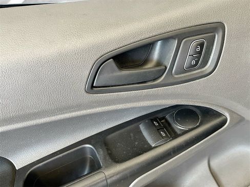 Used 2022 Ford Transit Connect XL image 18