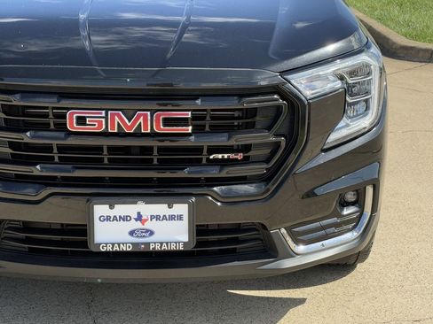 Used 2023 GMC Terrain AT4 AWD/4WD image 10