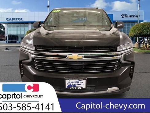 Used 2022 Chevrolet Suburban LT image 7