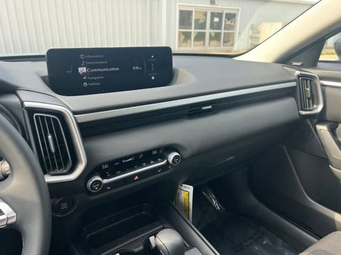 Used 2025 MAZDA CX-50 AWD 2.5 S w/ Premium Package image 23